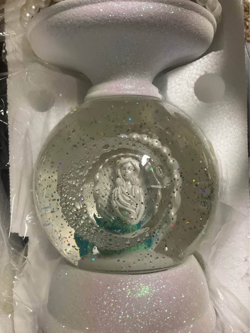 Bath and body works mermaid candle pedestal nwt